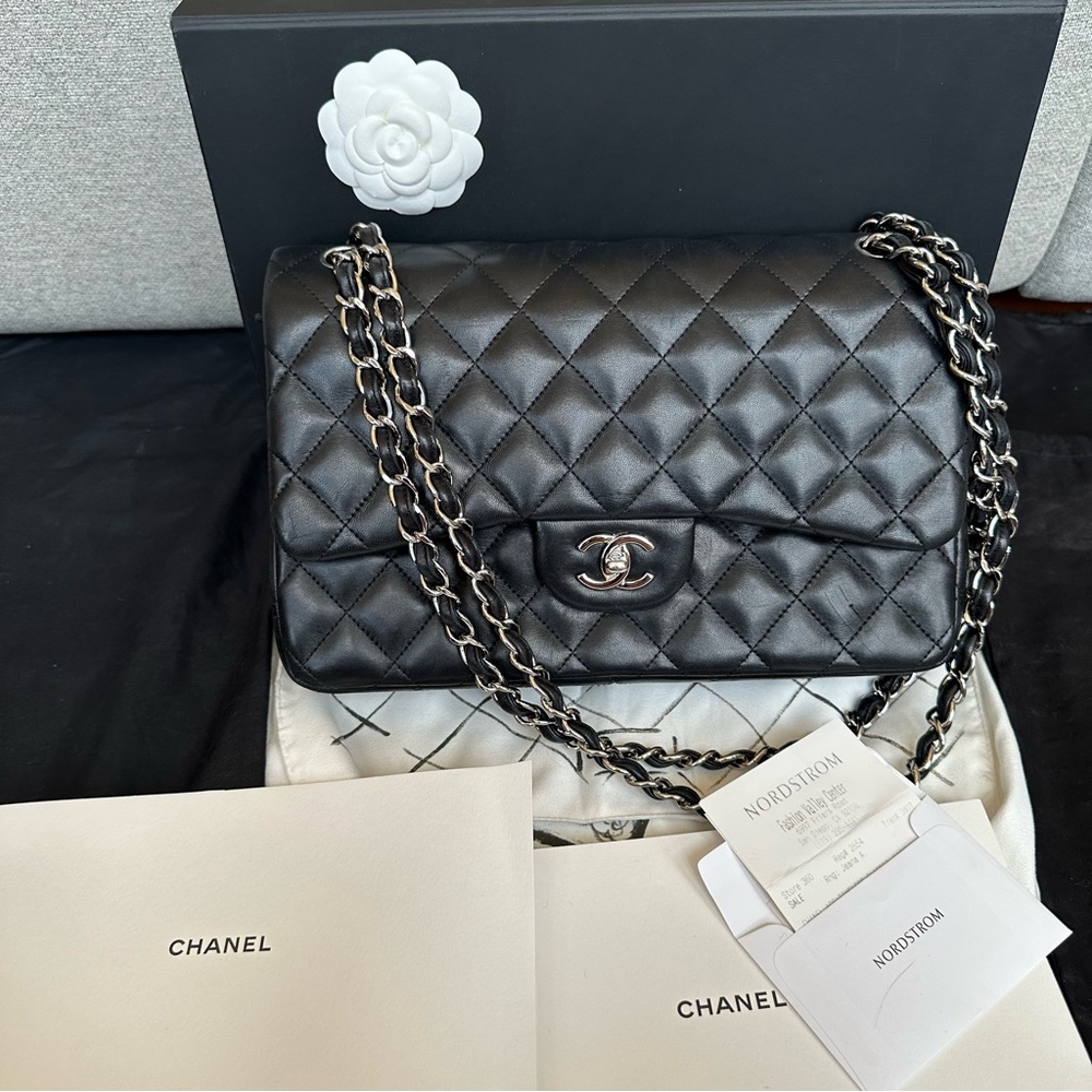 CHANEL Classic Double Flap Handbag Quilted Lambskin Jumbo - Black / Silver